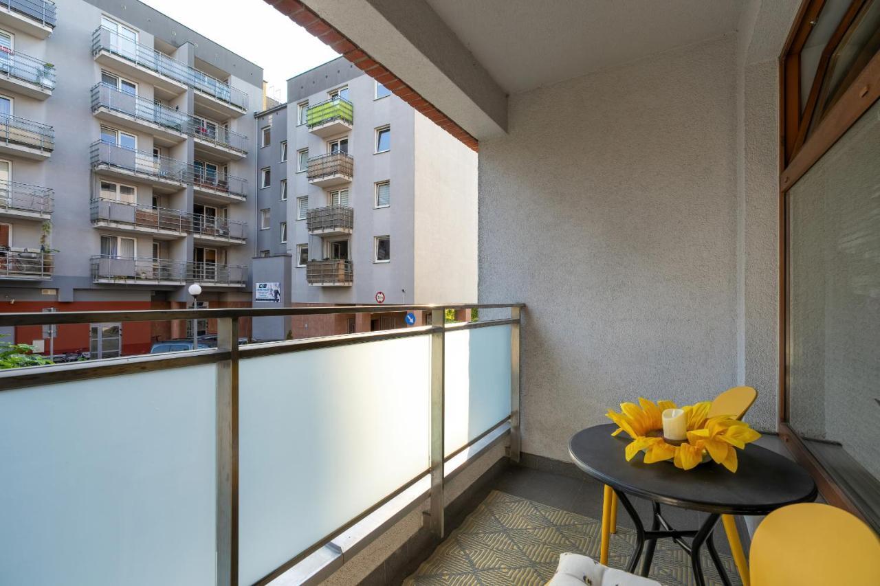 פוזנן Comfortable Wojskowa Apartment By Noclegi Renters מראה חיצוני תמונה